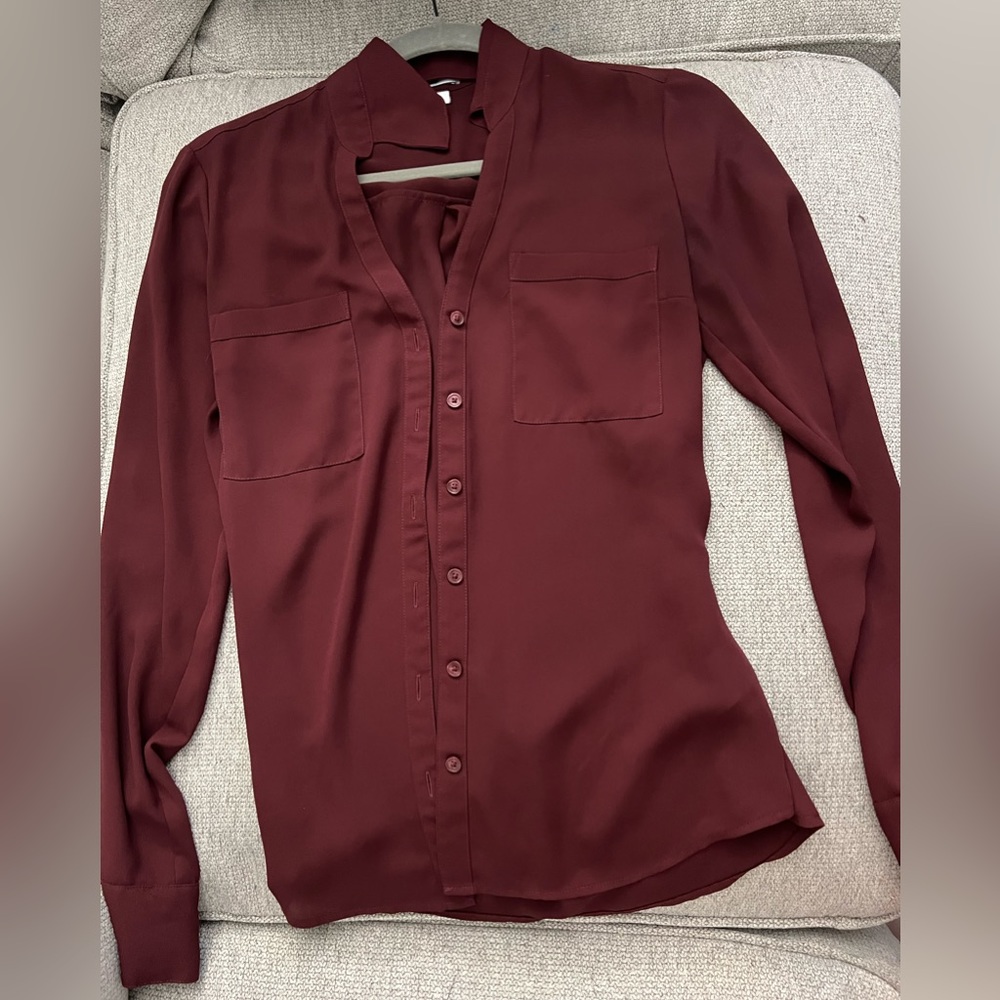 Set of 4 Express button down shirts - Size XS